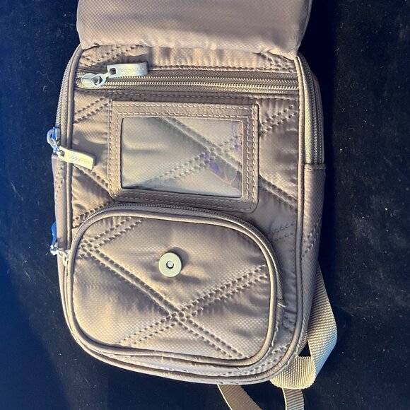 Baggallini RFID Journey Crossbody Bag NWOT - Picture 4 of 5
